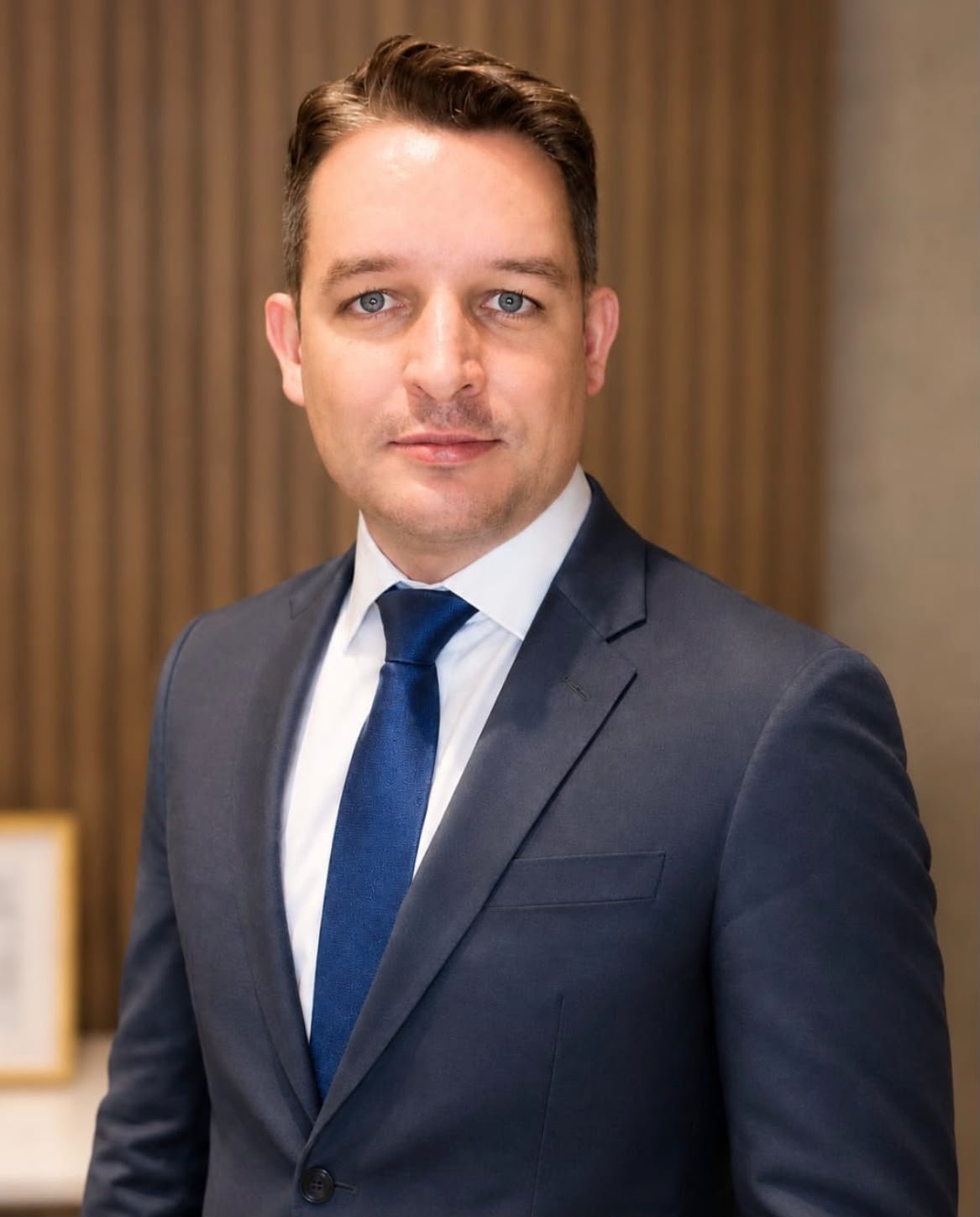 Dr. Lucas Orsini, médico psiquiatra